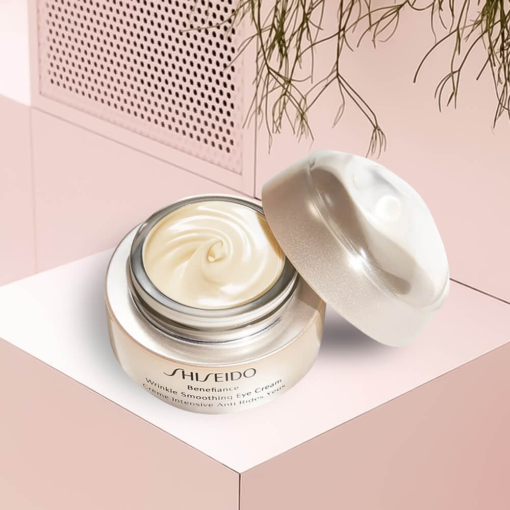 Wrinkle Smoothing Eye Cream